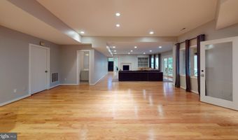 9629 EAGLE RIDGE Dr, Bethesda, MD 20817