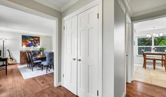 108 Tara Ridge Ct, Ballwin, MO 63021