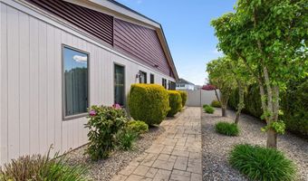 27 Alpine Estates Dr, Cranston, RI 02921