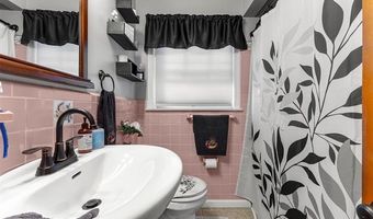 9869 Melbourne Ave, Allen Park, MI 48101