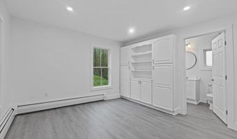 23 Bassett St, Barre, VT 05641