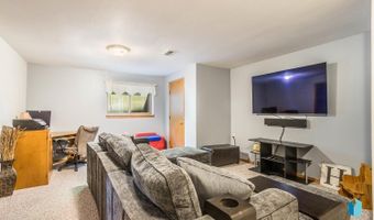 116 W Chicory Dr, Brandon, SD 57005