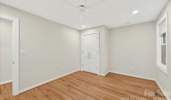 1204 Meadow Ln, Charlotte, NC 28205