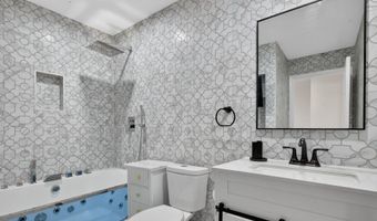 710 CAVALLA Rd, Atlantic Beach, FL 32233