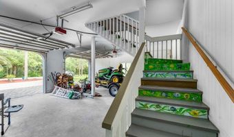 162 Pogy Rd, Apalachicola, FL 32320