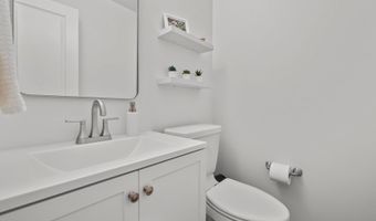 3204 Farmbrook Ct, Ann Arbor, MI 48108