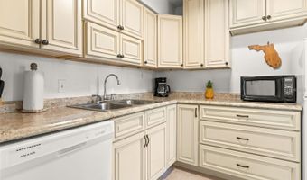 4215 E BAY Dr 1806D, Clearwater, FL 33764