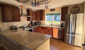 18 Palmer Cir, Hopkinton, RI 02832