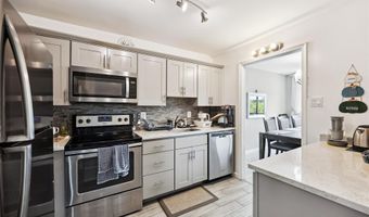 7420 WESTLAKE Ter 801, Bethesda, MD 20817