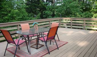 49 Hampshire Cir, Brattleboro, VT 05301