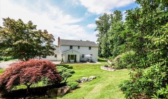 21 White Pine Dr, Brookfield, CT 06804