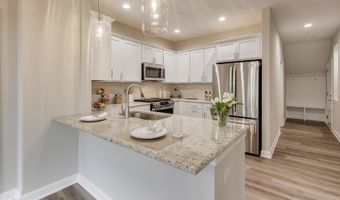 387 Masters Dr, Addison, IL 60101