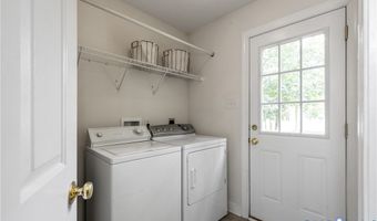 114 Central Pkwy, Aylett, VA 23009