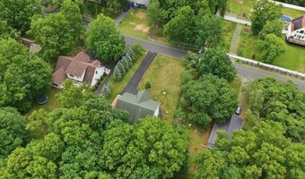 63 Fox Hill Rd, Albrightsville, PA 18210