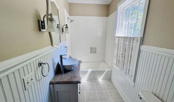 5 S Rosemary Ave, Andrews, SC 29510