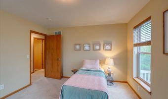 30 S Gardens Way, Fitchburg, WI 53711