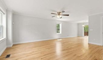 723 County St 723, Attleboro, MA 02703