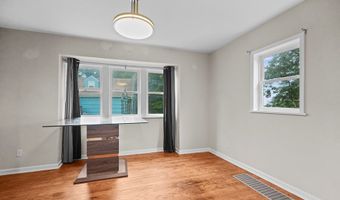 1940 8th St, Akron, OH 44314