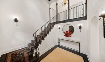 18 Tokeneke Trl, Darien, CT 06820