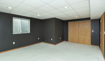 2833 Orinoco Ct SW, Altoona, IA 50009