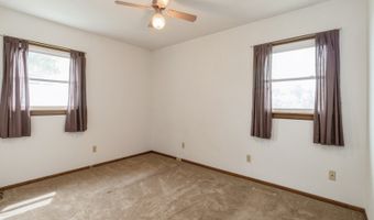 1122 E Ave, Albia, IA 52531