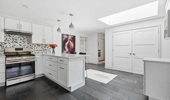 725 Timber Ln, Boulder, CO 80304