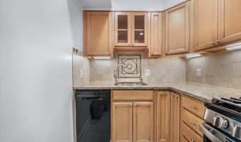 10320 WESTLAKE Dr E409, Bethesda, MD 20817