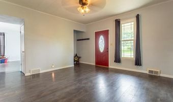 627 NE 6th, Dyersville, IA 52040