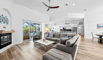949 ALLEGRO Ln, Apollo Beach, FL 33572