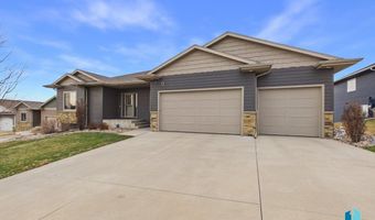 713 N Garnet Cir, Brandon, SD 57005