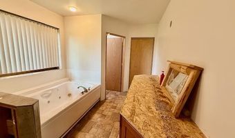 7428 Hough Rd, Almont, MI 48003