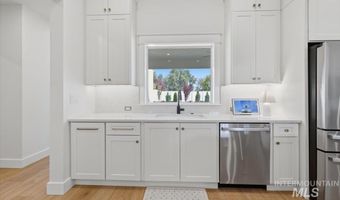 13958 Raptor Ln, Caldwell, ID 83607
