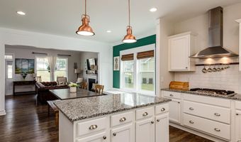 3135 Dana Ln, Aberdeen, NC 28315