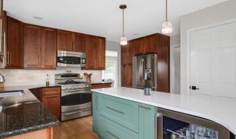 1615 S Kaspar Ave, Arlington Heights, IL 60005