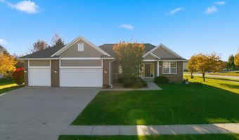 912 10th Avenue Pl, Altoona, IA 50009