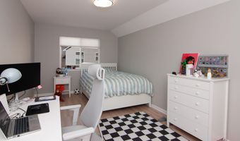 3244 Dunwoodie Rd, Ann Arbor, MI 48105