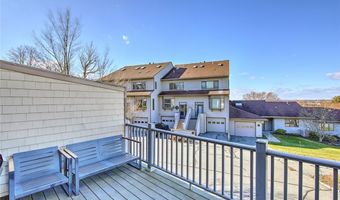 136 Windward Ln, Bristol, RI 02809