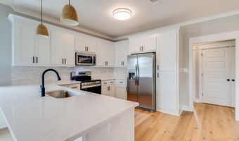 4167 Nineteenth St, Bay St. Louis, MS 39520