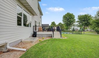 6694 Lakeview Cir NE, Albertville, MN 55301
