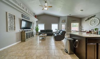 1838 Denise Dr, Carlsbad, NM 88220
