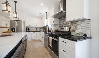 1479 Main St, Acushnet, MA 02743