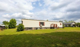 1749 Carolina St, Alford, FL 32420