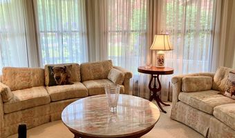 203 Randwood Dr, Amherst, NY 14068