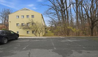 10643 WEYMOUTH St 101, Bethesda, MD 20814