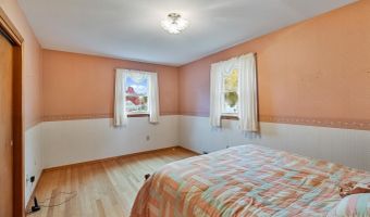 15 Blondin Cir, Burlington, VT 05408