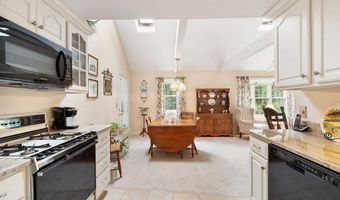3 Chandler Dr, Atkinson, NH 03811