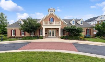 44589 YORK CREST Ter #200, Ashburn, VA 20147