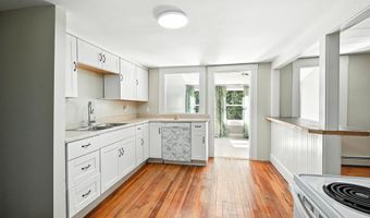 133 Riverside Dr, Augusta, ME 04330