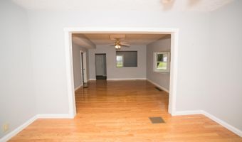 631 W 8th St, Bicknell, IN 47512