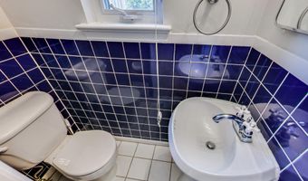 8617 LYNBROOK Dr, Bethesda, MD 20814